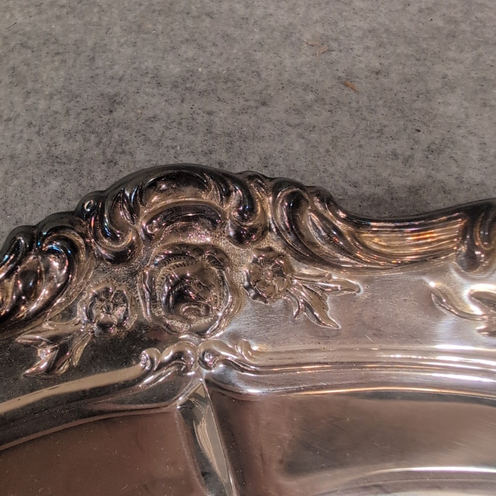 Towle Old Master Embossed Silverplate Oval Serving Tray Floral Scroll Border - Picture 3 of 7